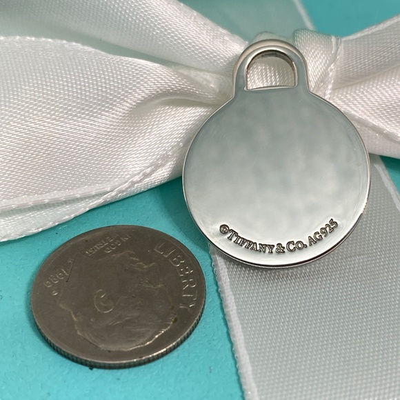 Tiffany Co Sterling Silver ROUND TAG CHARM WITH SPRING CLASP AG925 New W/box - Picture 5 of 6